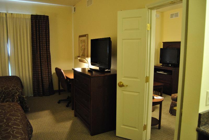 Staybridge Suites Lansing-Okemos, An Ihg Hotel Екстер'єр фото